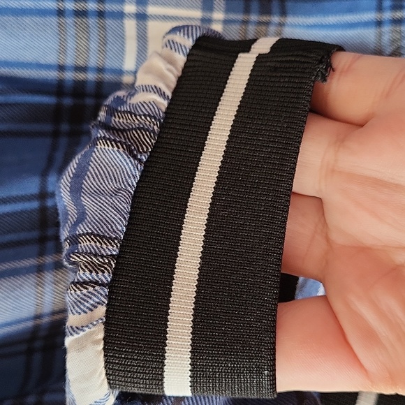 Blāshe Plaid Top - Picture 5 of 13